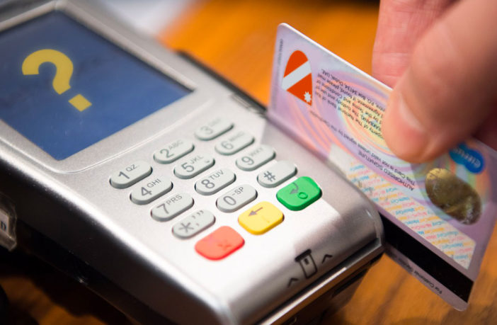 carte di credito fantasma, giunta Toma